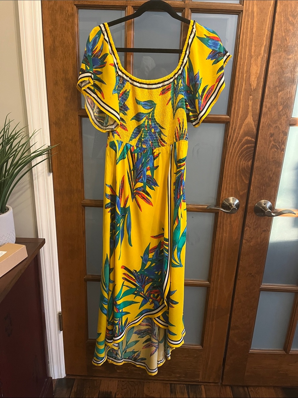 Yellow Tropical High-Low Maxi Dress with Flutter Sleeves
